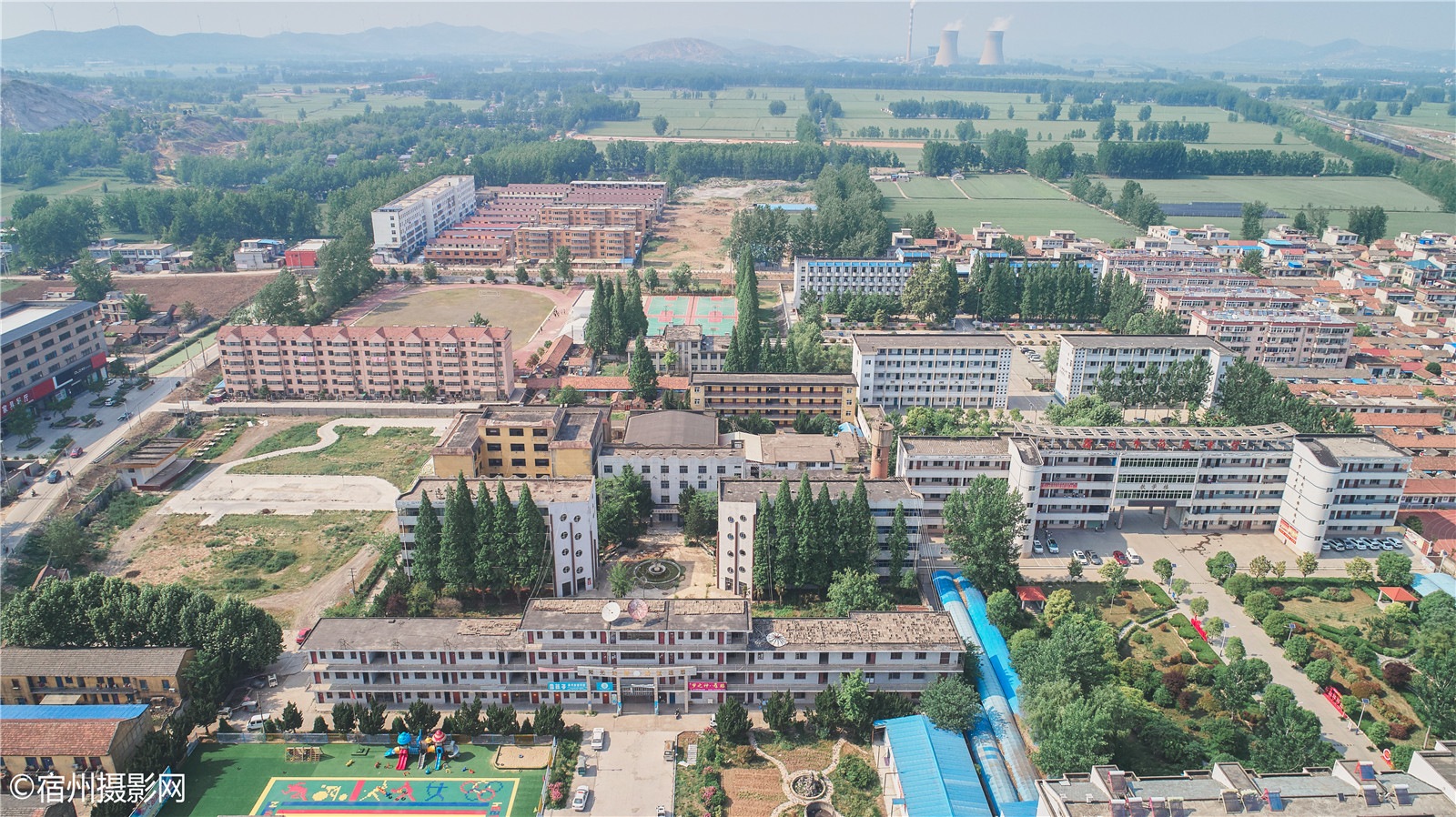 14k07安徽省宿州市符离中学(简称:符离中学或符中)是宿州市一所市级