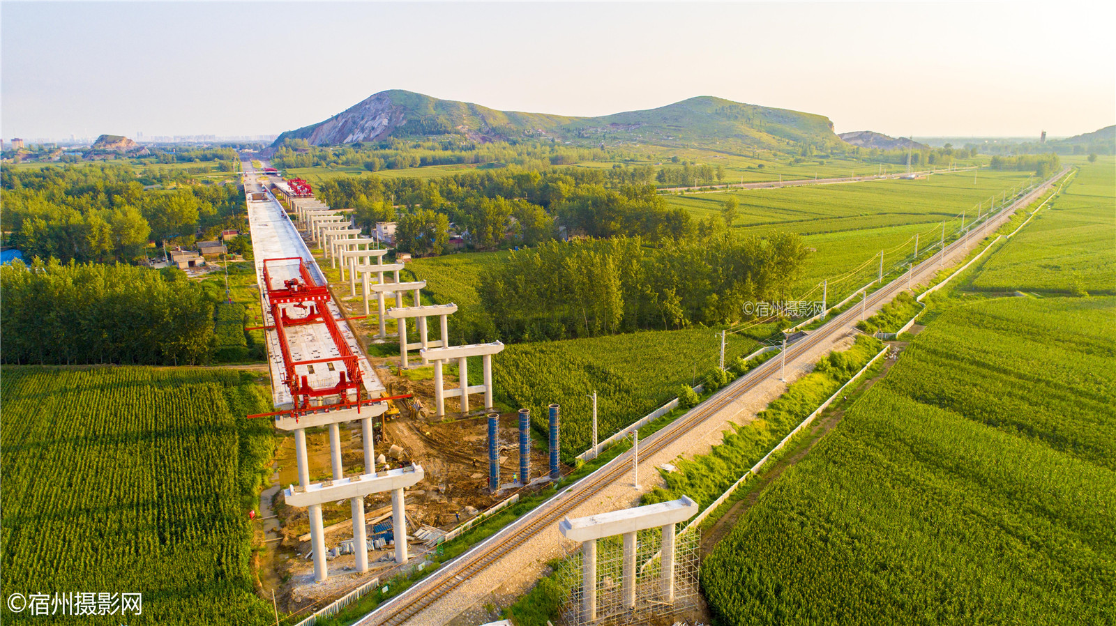 航拍宿州符离大道跨铁路立交桥,据说是目前宿州境内最长的立交桥