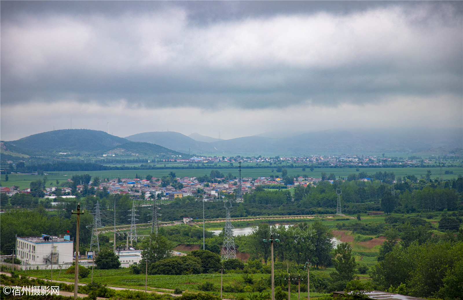 在宿州最美的盘山公路,邂逅一场难得的雨雾,看群山深处,云雾缭绕
